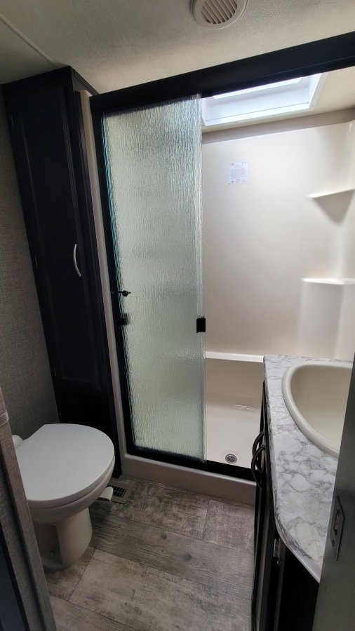 2018 KZ RV Durango 2500 325RLT 12