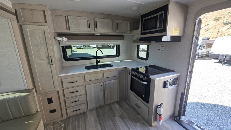 2022 Forest River RV Flagstaff 25RKS 6