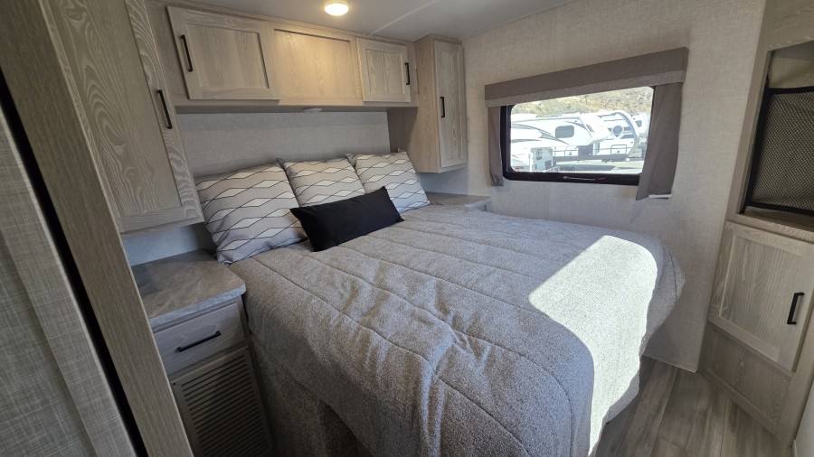 2022 Forest River RV Flagstaff 25RKS 10