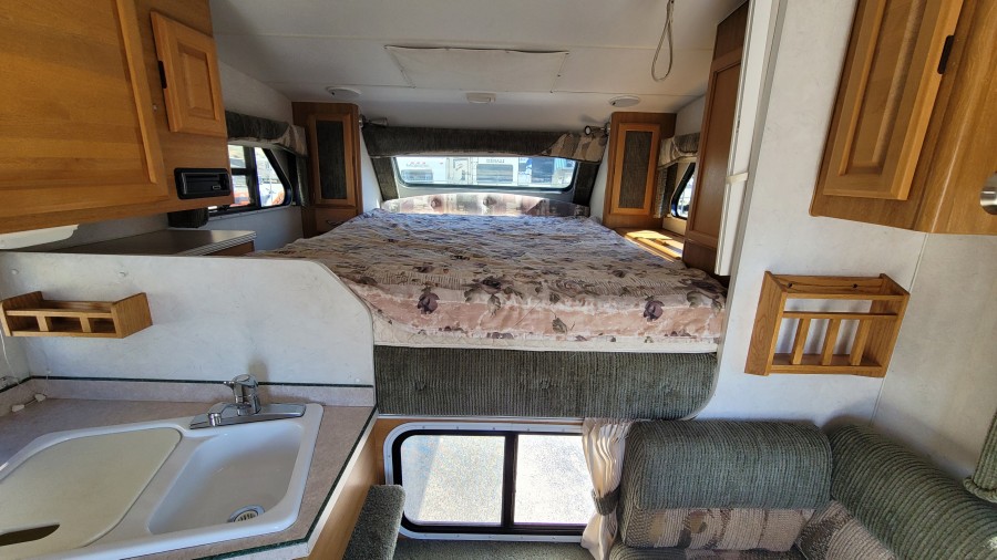 2005 Lance CAMPER 920 5