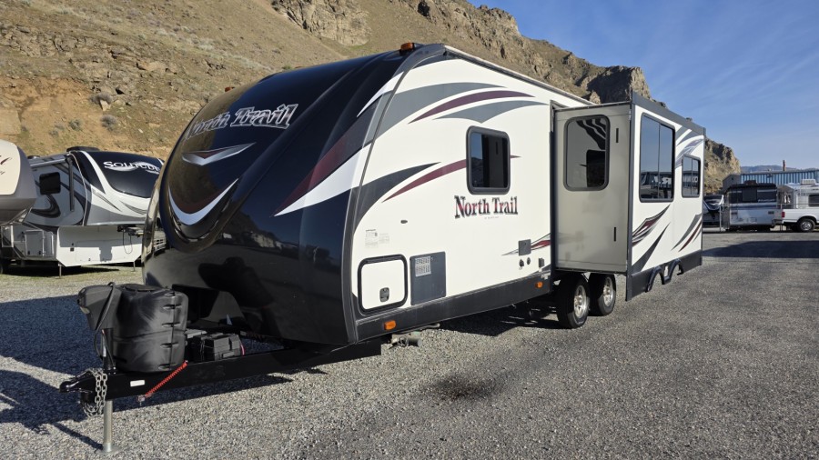 2015 Heartland North Trail 26LRSS 0