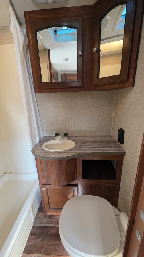 2015 Heartland North Trail 26LRSS 11