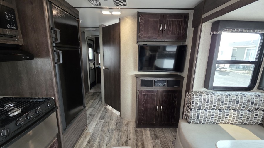 2018 Keystone RV Outback 272UFL 8
