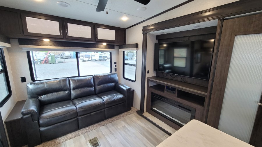 2021 Forest River RV Shasta PHOENIX 336RL 7