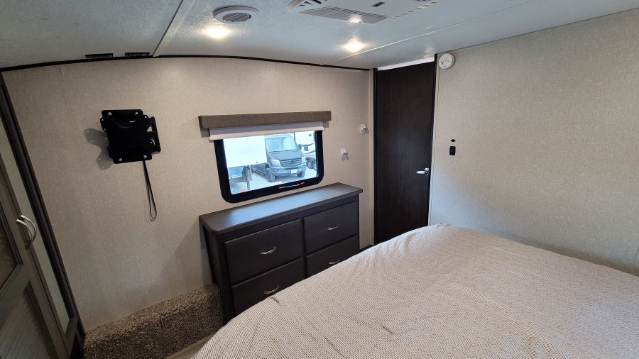 2021 Forest River RV Shasta PHOENIX 336RL 15