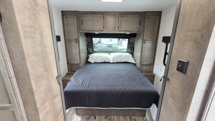 2023 Venture SportTrek 281VBH 6