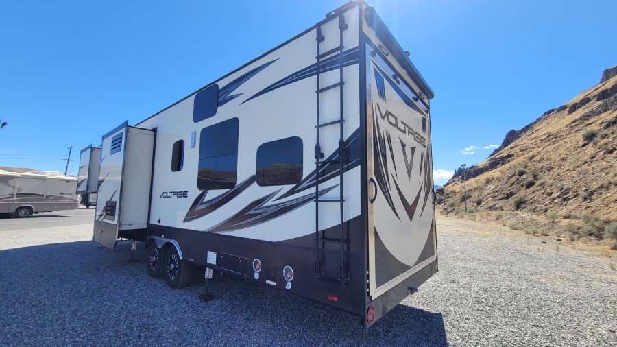 2018 Dutchmen Voltage 3605 3