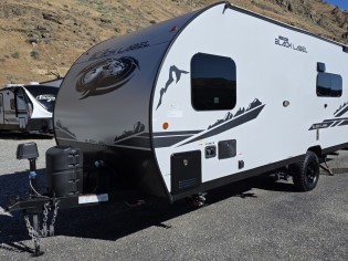 RVs-Wolf Pup-18RJB